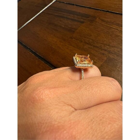 Woman’s gold plated ring - Picture 3 of 5